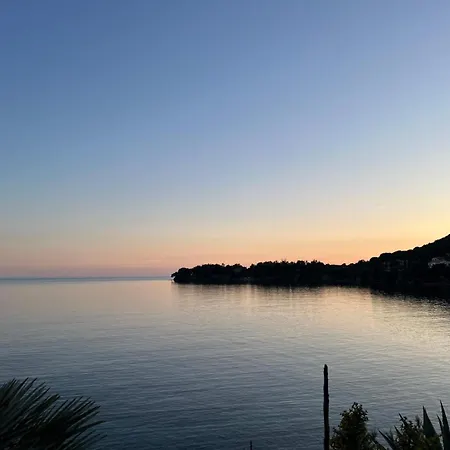 Casa Magica Ogliastro Apartamento *